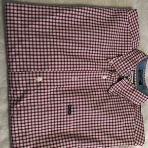 Facoonable dress shirt in very good condition